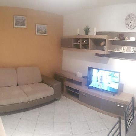 Apartman 4 Kilometar To City Centar Split Kültér fotó