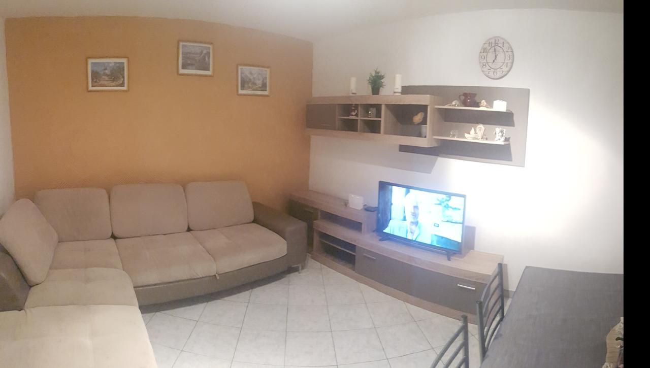 Apartman 4 Kilometar To City Centar Split Kültér fotó