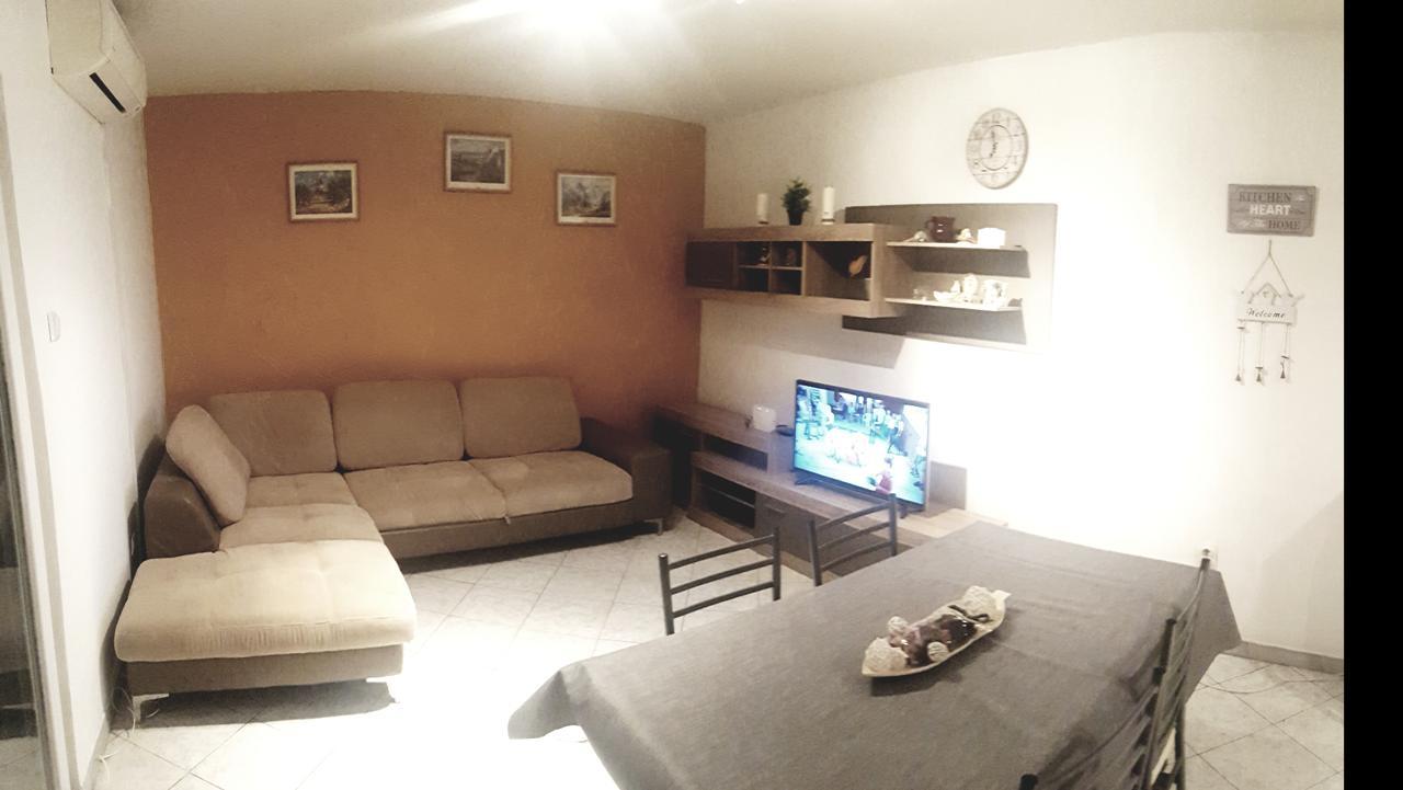Apartman 4 Kilometar To City Centar Split Kültér fotó