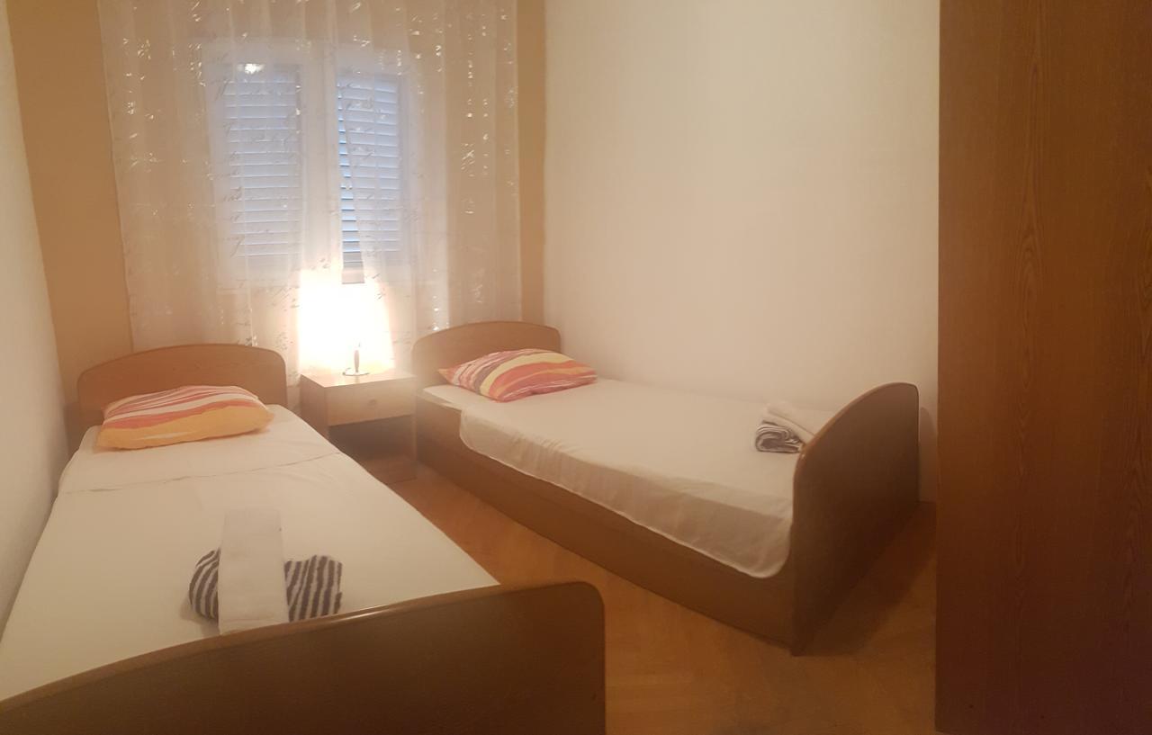 Apartman 4 Kilometar To City Centar Split Kültér fotó